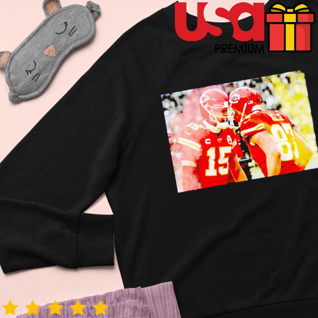 Travis Kelce Shirt, Vintage Patrick Mahomes American Football Unisex Hoodie  Crewneck