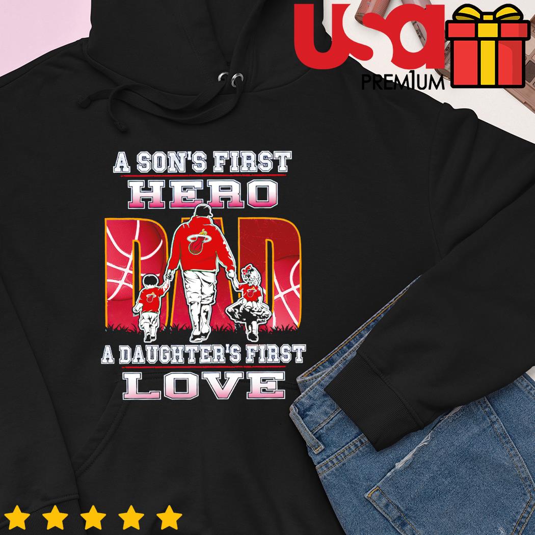 49ers Dad A Son's First Hero A Daughter's First Love T-Shirt