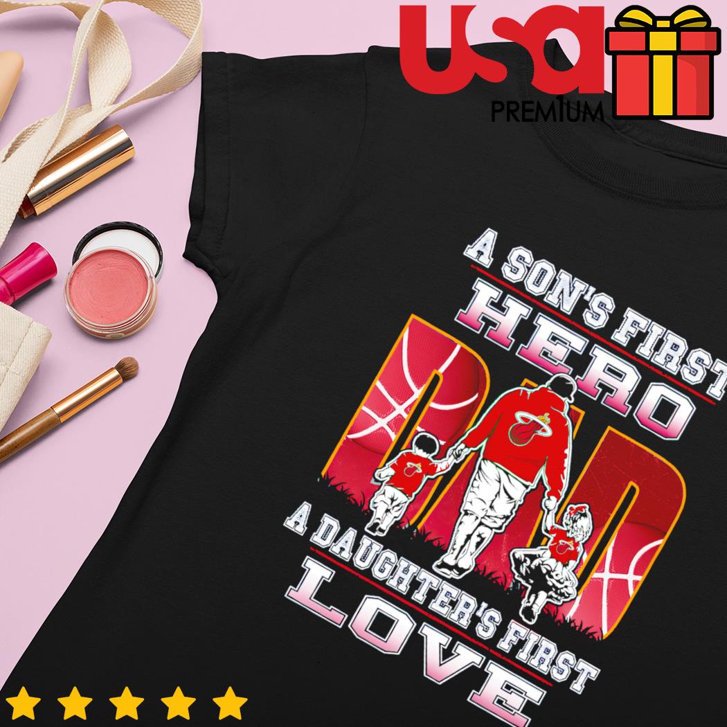 49ers Dad A Son's First Hero A Daughter's First Love T-Shirt